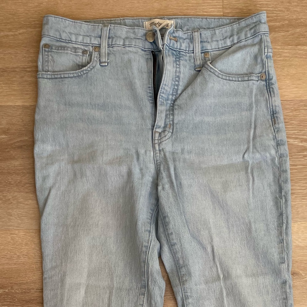 Madewell Women's Slim Demi Boot Cut Jeans in Light Gray